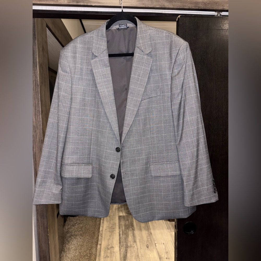 Men's Gray Checkered Blazer